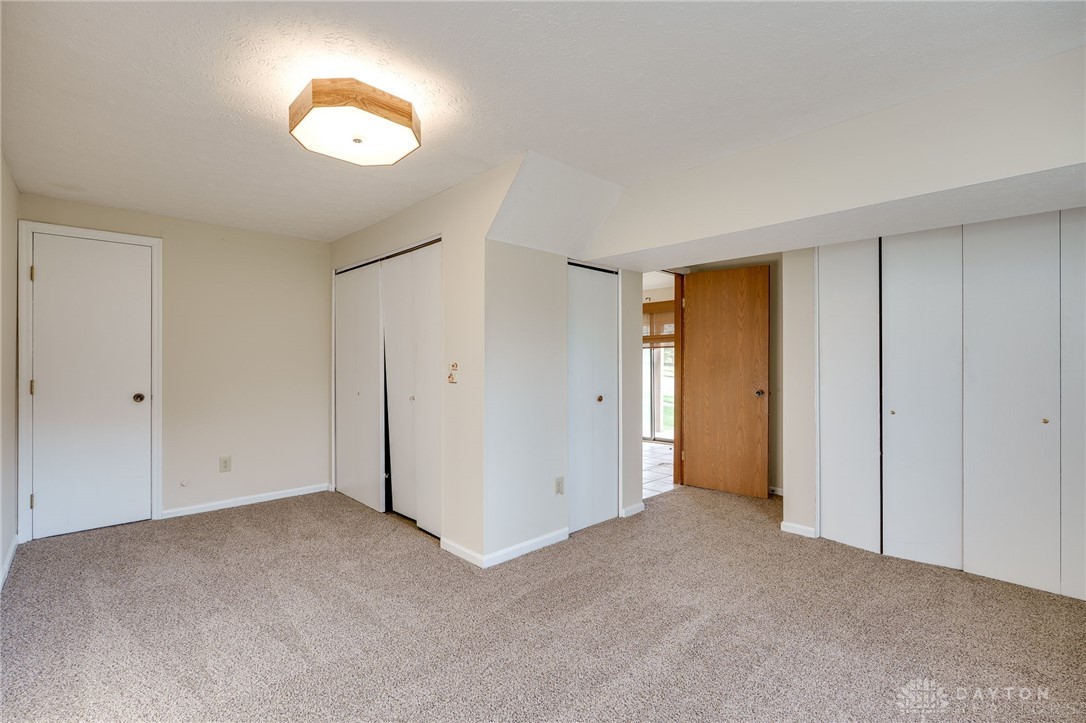 631 Kyle Lane, Fairborn, Ohio image 36