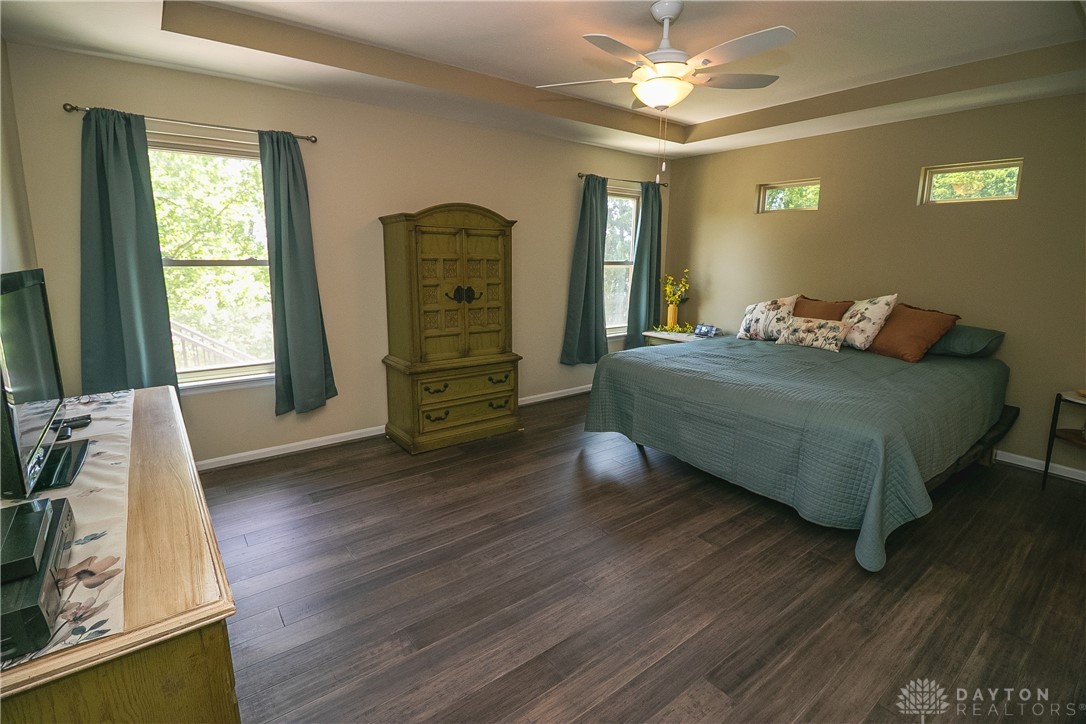 1331 Peregrine Way, Hamilton, Ohio image 14