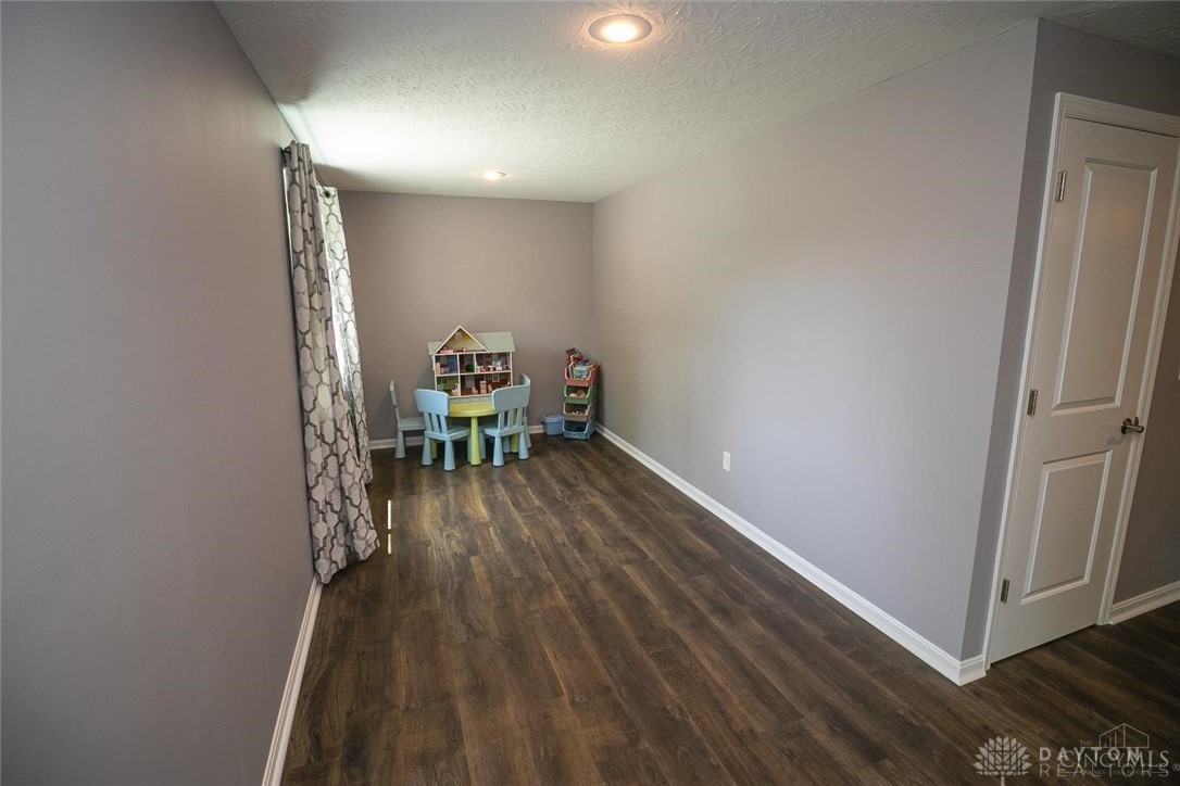 1331 Peregrine Way, Hamilton, Ohio image 32