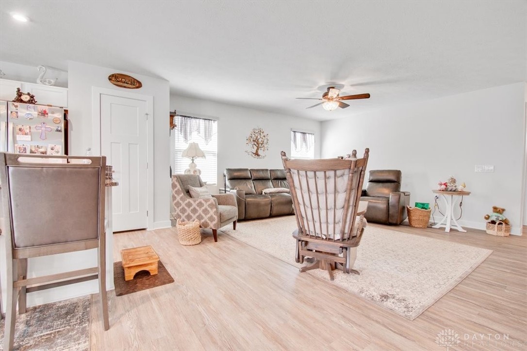6655 Crystal Harbour Drive, Middletown, Ohio image 16