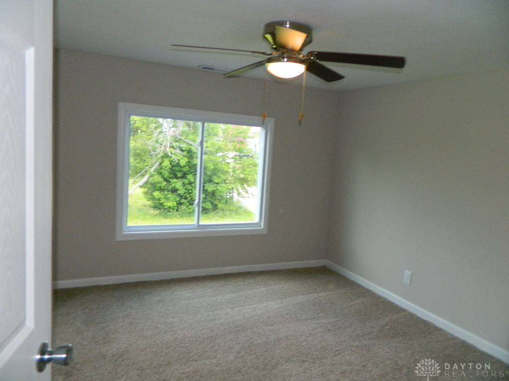 16 W Walnut Street, Jeffersonville, Ohio image 20
