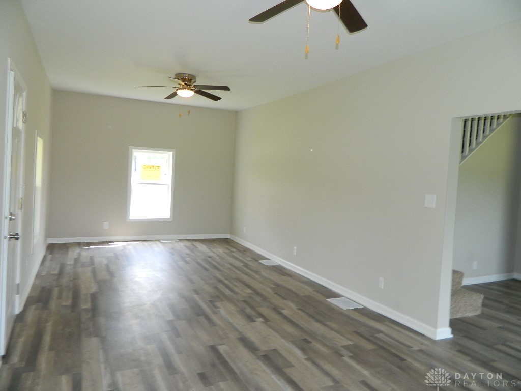 16 W Walnut Street, Jeffersonville, Ohio image 7