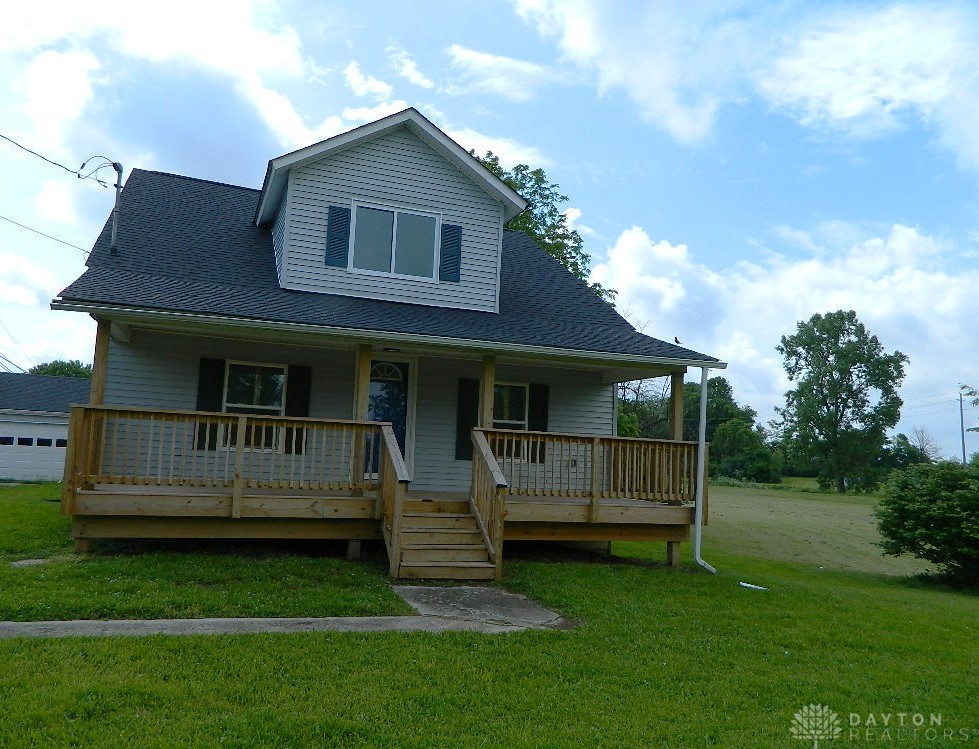 16 W Walnut Street, Jeffersonville, Ohio image 1