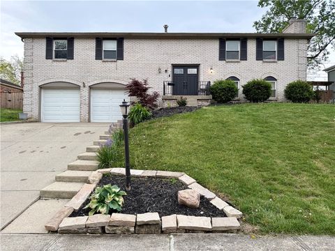 Homes For Sale - 266 Crest Hill Avenue<br/> Montgomery County, Vandalia, OH 45377