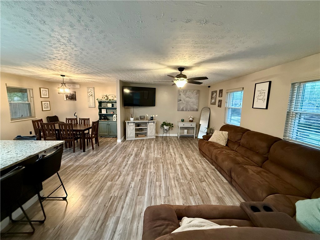 266 Crest Hill Avenue