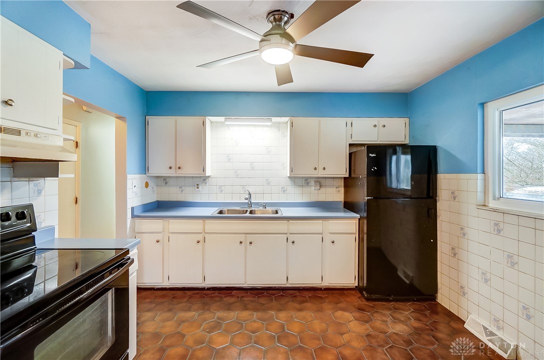 3757 Ruby Drive, Franklin, Ohio image 13