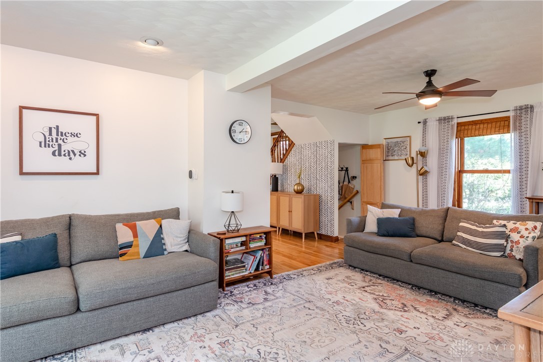 2387 Maple Drive, Beavercreek, Ohio image 16