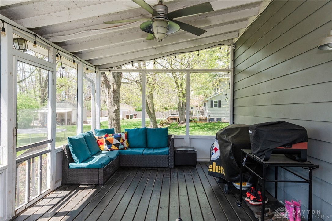 2387 Maple Drive, Beavercreek, Ohio image 32