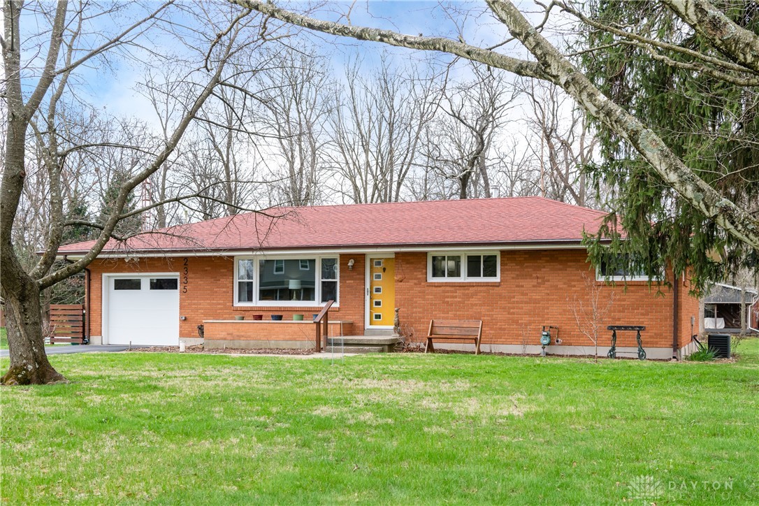 2335 Brookdale Drive, Springfield, Ohio image 1