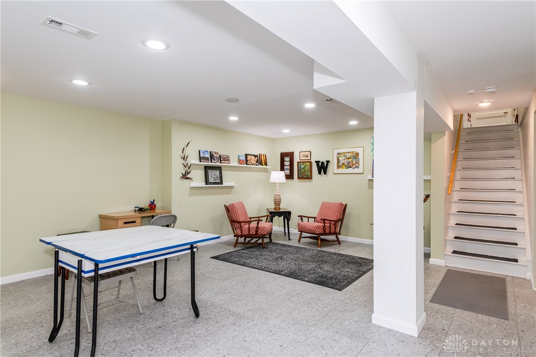 2335 Brookdale Drive, Springfield, Ohio image 35