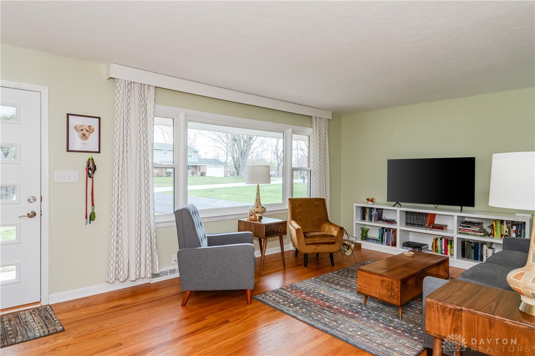2335 Brookdale Drive, Springfield, Ohio image 6