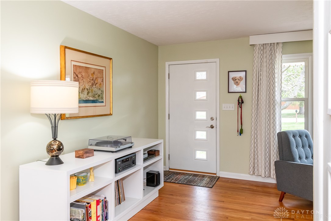 2335 Brookdale Drive, Springfield, Ohio image 9