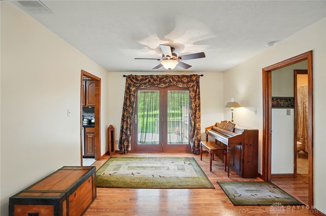 2009 Sundance Drive, Springfield, Ohio image 8