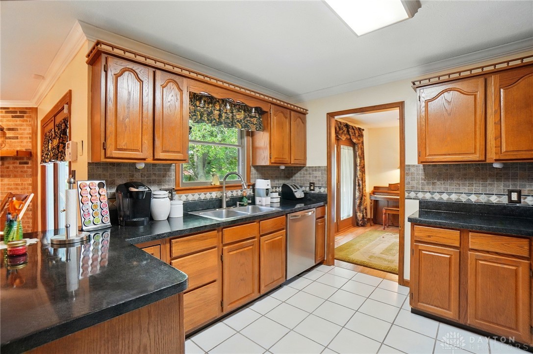 2009 Sundance Drive, Springfield, Ohio image 13