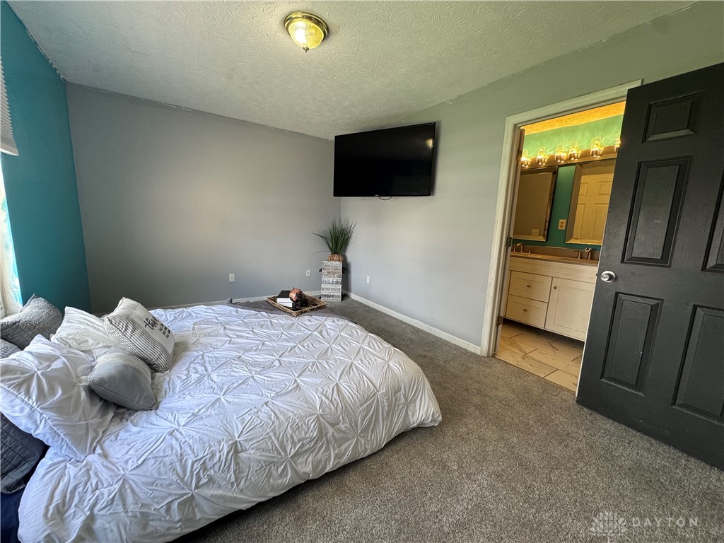 2333 Faircreek Ridge Drive, Fairborn, Ohio image 18