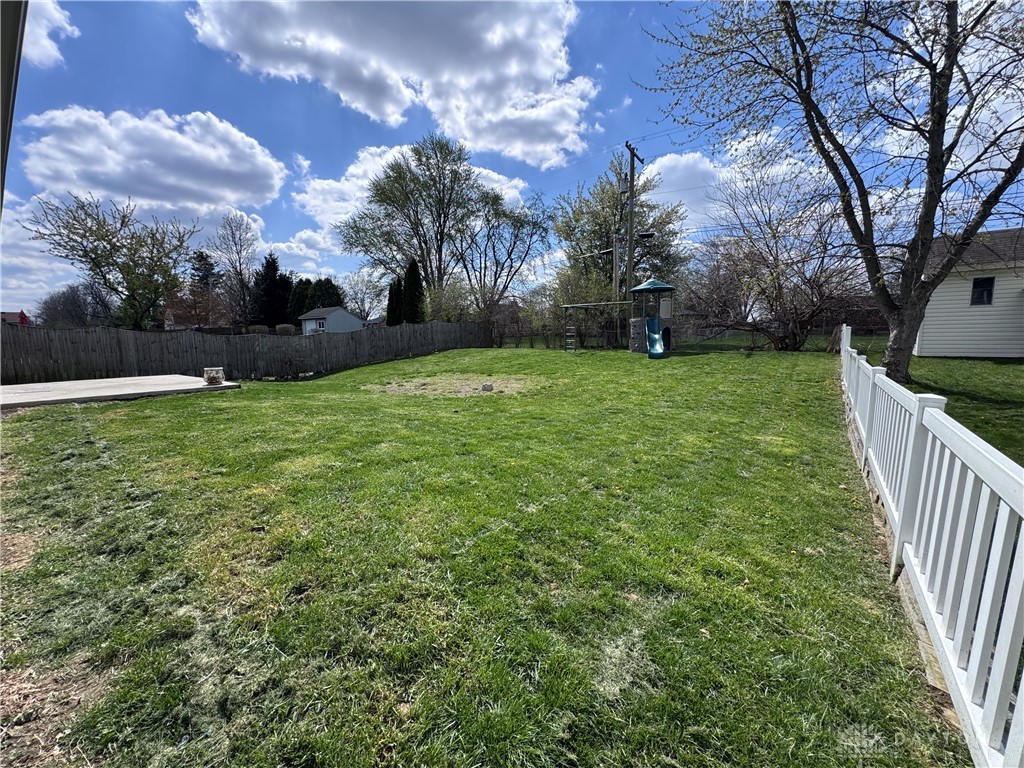 2333 Faircreek Ridge Drive, Fairborn, Ohio image 36