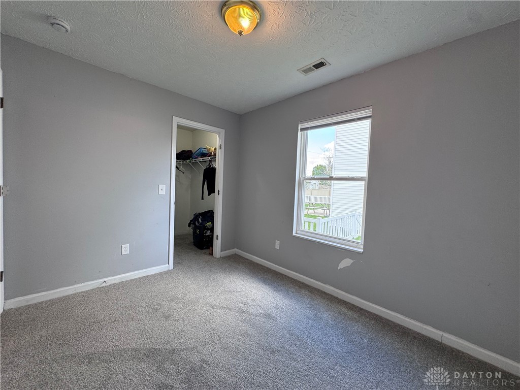 2333 Faircreek Ridge Drive, Fairborn, Ohio image 25