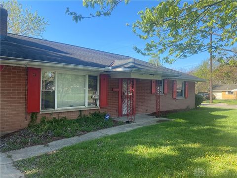 Photo of 4372 Ardery Drive, Dayton, OH 45406 (MLS # 956437)