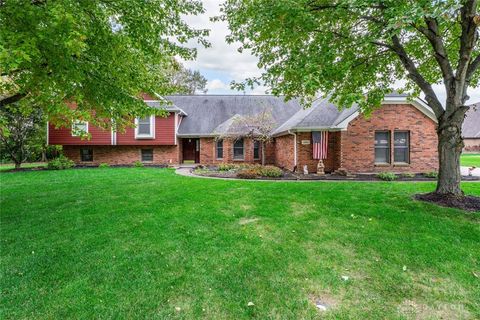 Photo of 281 Locust Court, Beavercreek, OH 45440 (MLS # 946418)