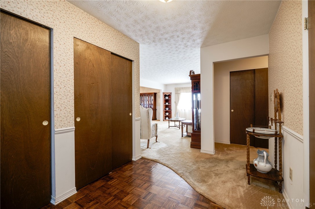 3036 Maginn Drive, Beavercreek, Ohio image 8