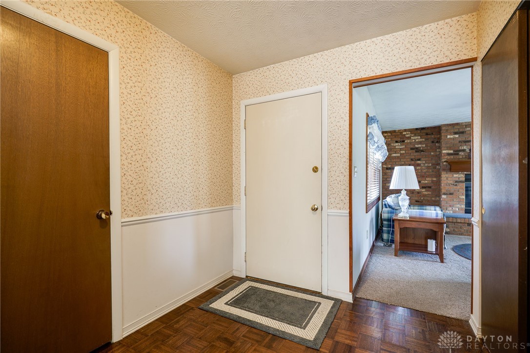 3036 Maginn Drive, Beavercreek, Ohio image 7