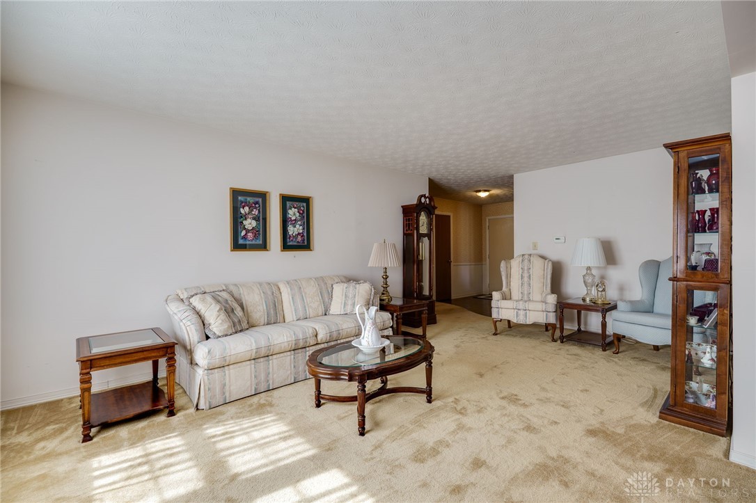 3036 Maginn Drive, Beavercreek, Ohio image 10