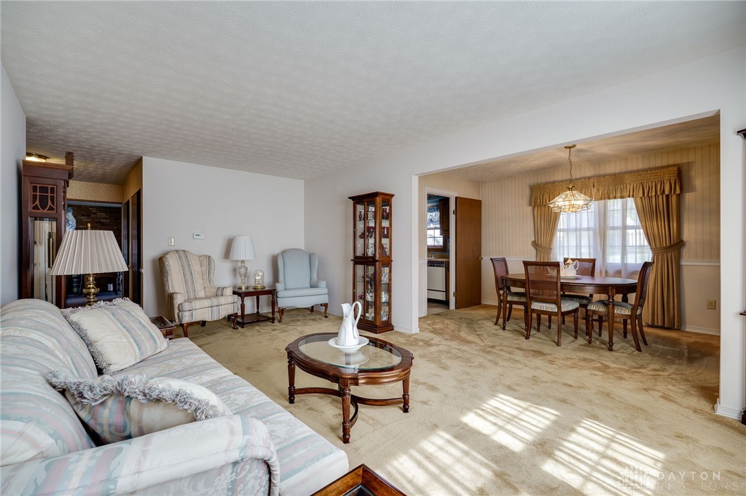 3036 Maginn Drive, Beavercreek, Ohio image 11