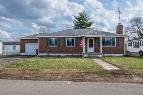Photo of 5008 Dinsmore Road, West Carrollton, OH 45449 (MLS # 953816)
