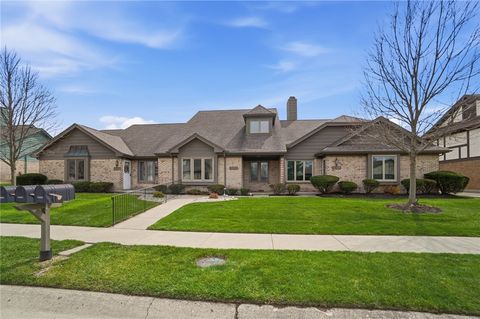 Photo of 1302 Donson Circle, Kettering, OH 45429 (MLS # 955303)