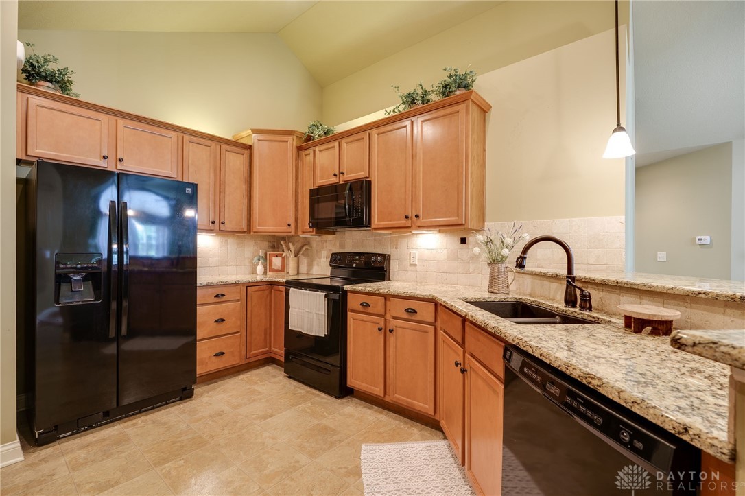 4734 Cobblestone Drive, Tipp City, Ohio image 20