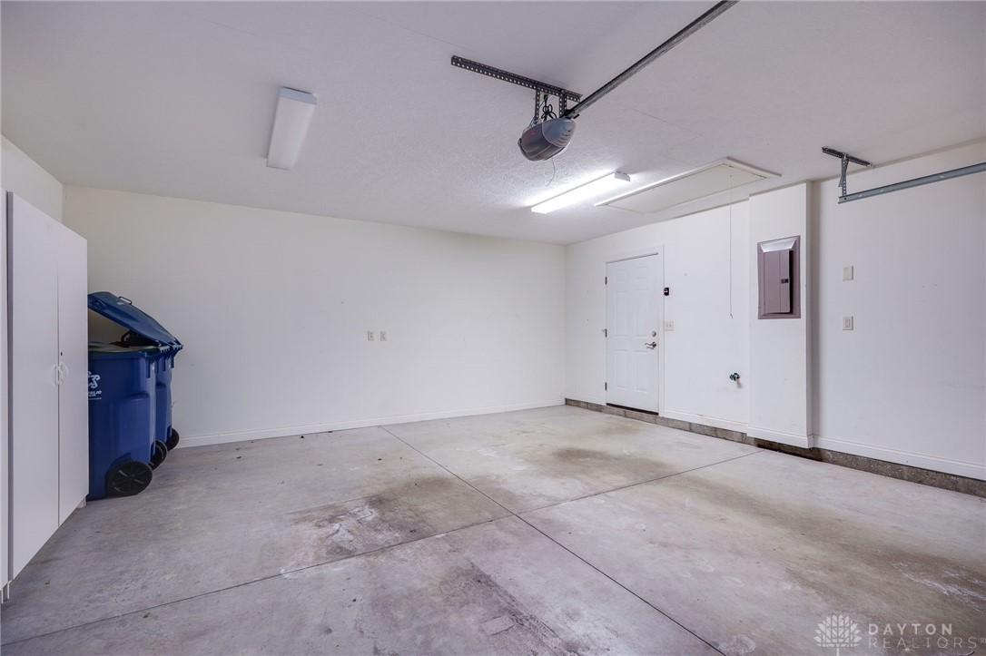 4734 Cobblestone Drive, Tipp City, Ohio image 39