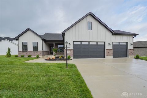 Photo of 1282 Normandy Rue, Clearcreek Twp, OH 45458 (MLS # 926268)