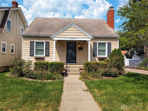 Photo of 445 Peach Orchard Avenue, Dayton, OH 45419 (MLS # 941600)