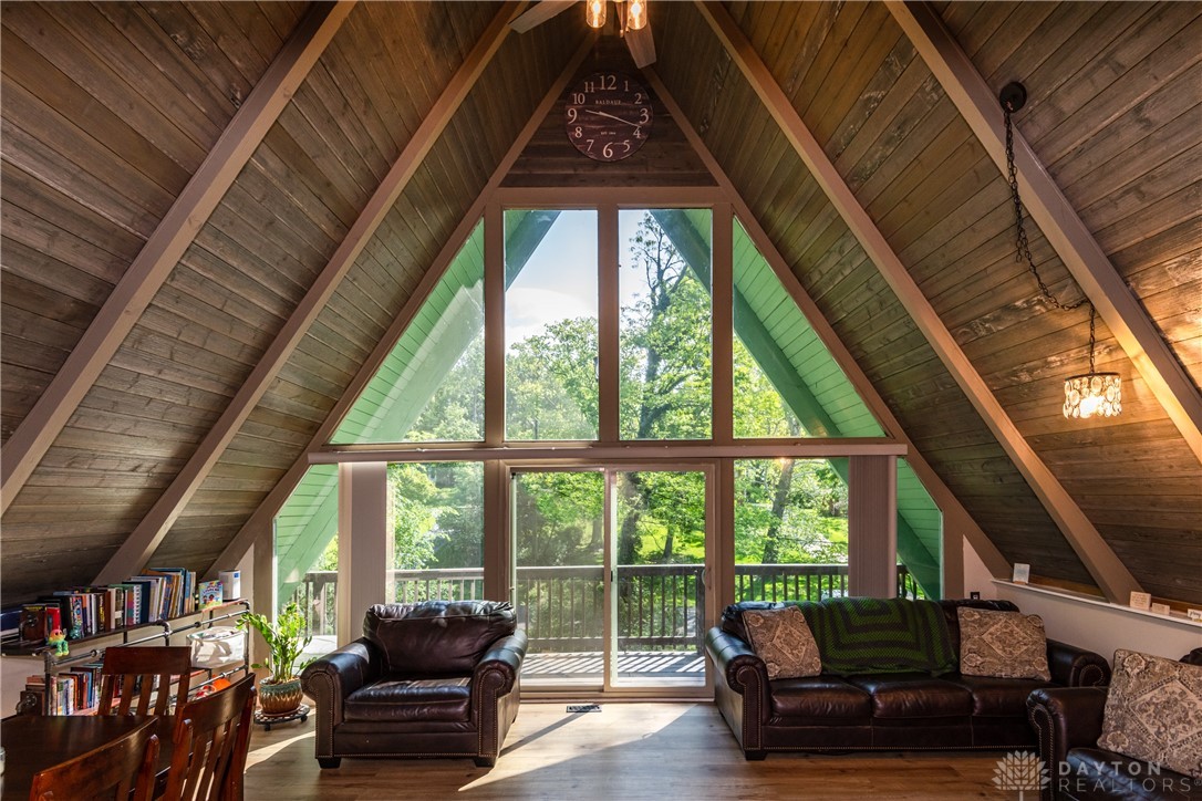 839 White Oak Drive, Springfield, Ohio image 2