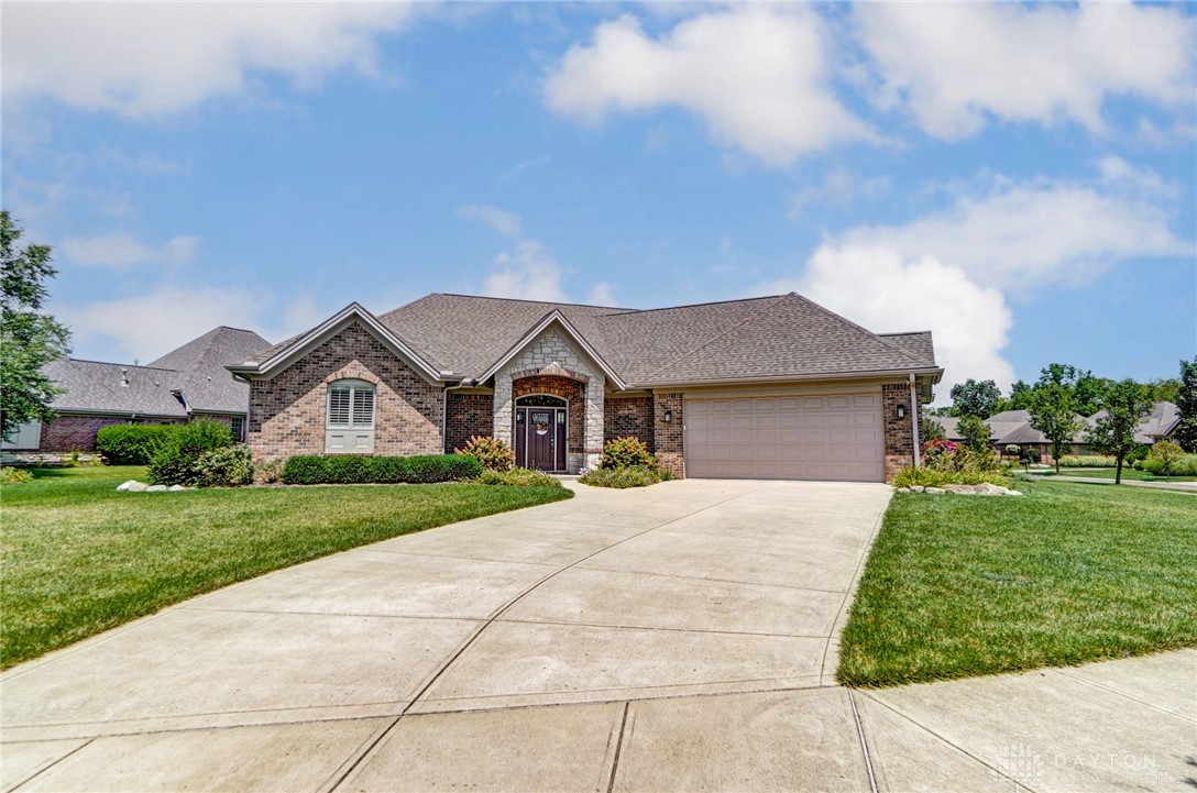 1387 Champions Way, Beavercreek Township, Ohio image 3