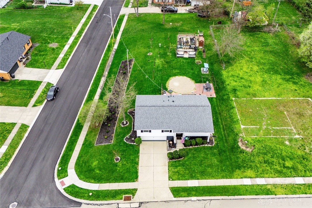 199 Golfwood Drive, Dayton, Ohio image 3