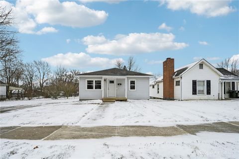 Photo of 581 Washington Avenue, Urbana, OH 43078 (MLS # 952814)