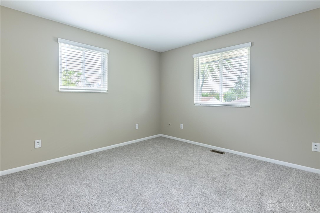 3108 Leonora Drive, Kettering, Ohio image 17