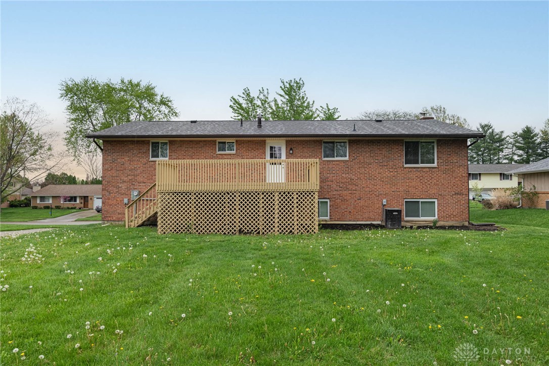3108 Leonora Drive, Kettering, Ohio image 32