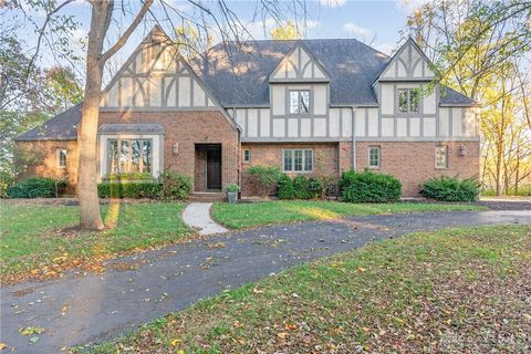 Photo of 1160 Premwood Drive, Troy, OH 45373 (MLS # 947472)