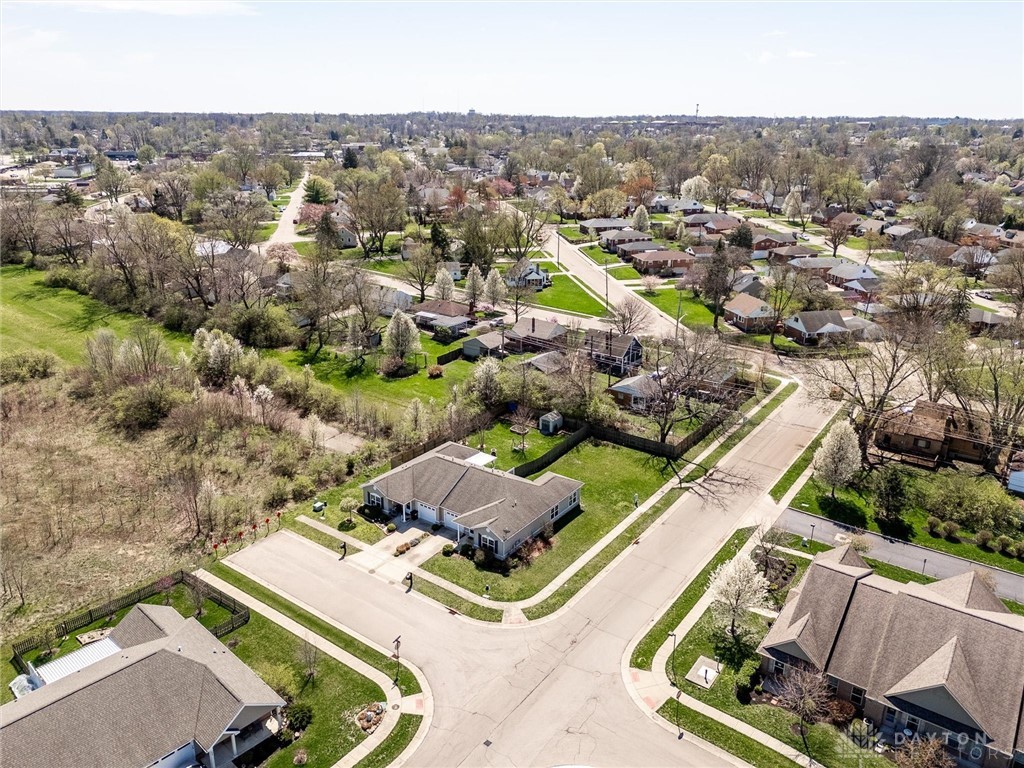 2601 Maddix Drive, Dayton, Ohio image 8