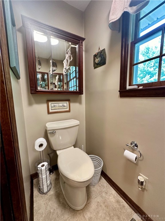 4920 Spring Valley Road, London, Ohio image 37