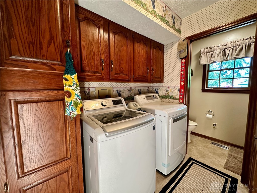 4920 Spring Valley Road, London, Ohio image 34