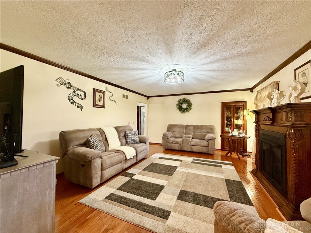 4920 Spring Valley Road, London, Ohio image 14