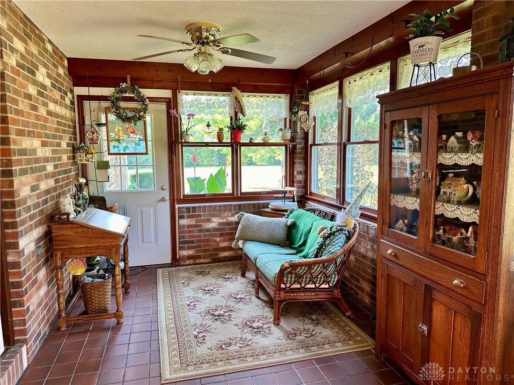 4920 Spring Valley Road, London, Ohio image 31