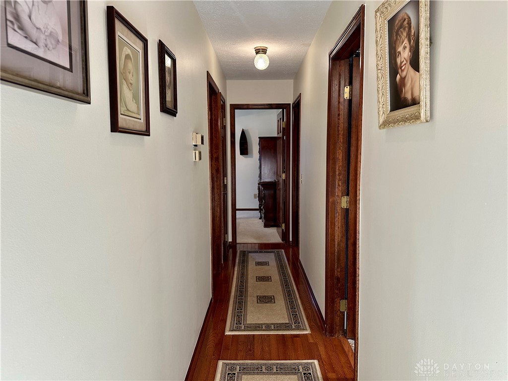 4920 Spring Valley Road, London, Ohio image 38