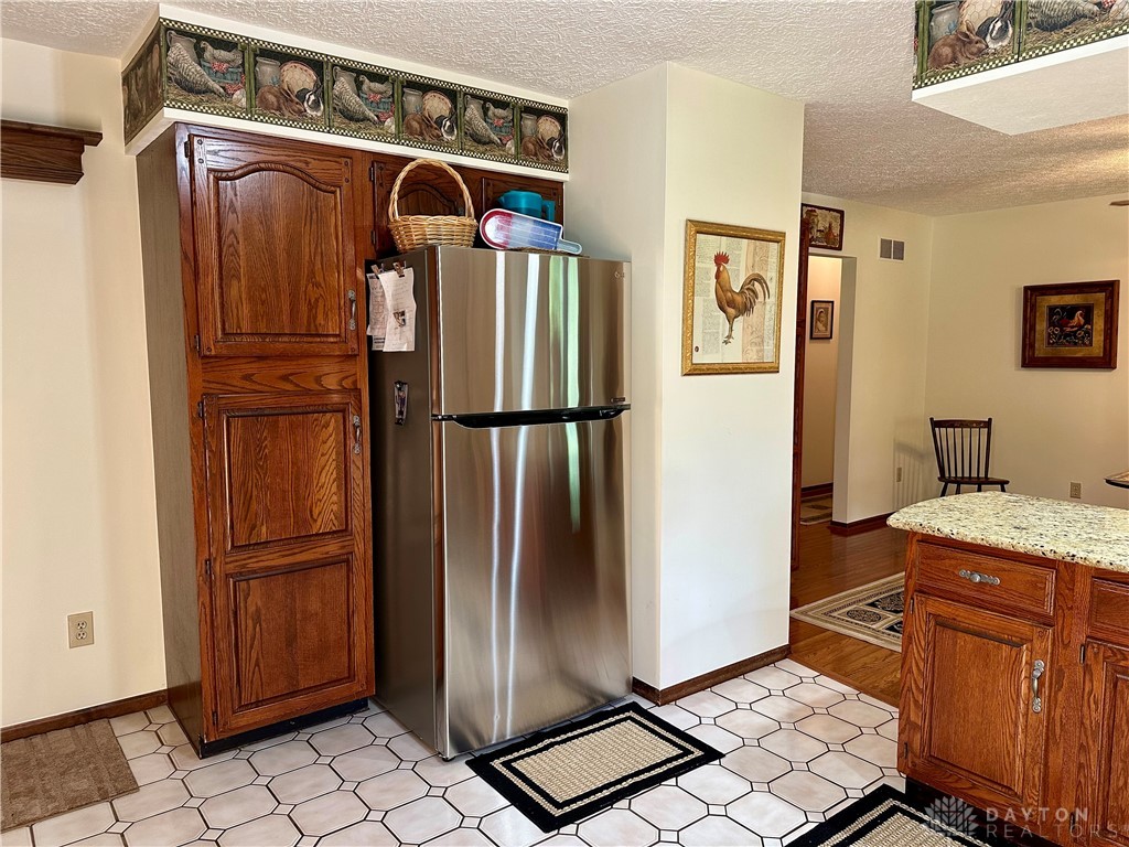 4920 Spring Valley Road, London, Ohio image 26