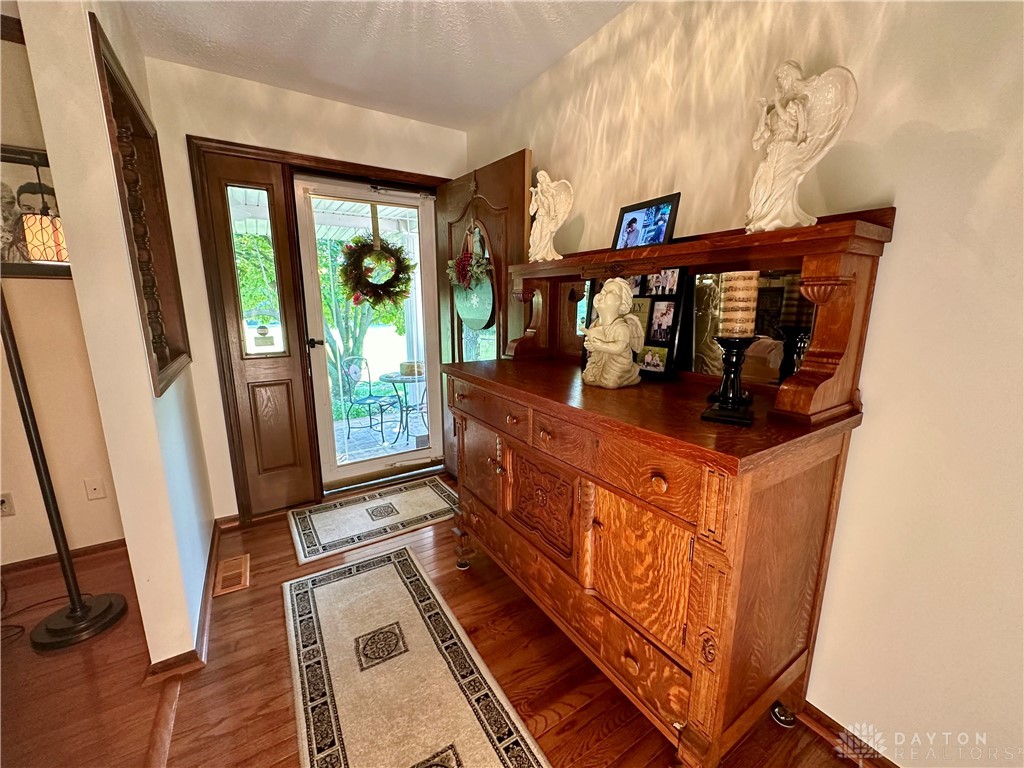 4920 Spring Valley Road, London, Ohio image 12