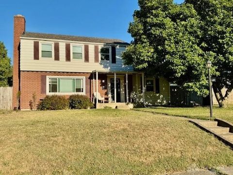 Photo of 615 Highland Street, Middletown, OH 45044 (MLS # 945782)