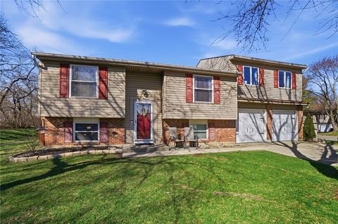 Photo of 100 Fitchburg Farm Drive, Union, OH 45322 (MLS # 954053)